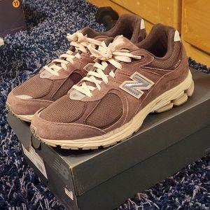 New Balance 2002r dusty fig